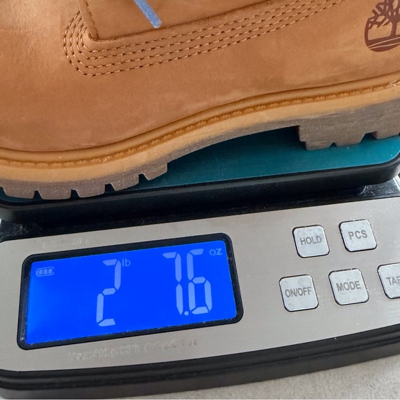 Timberland teddy fleece lace up boots light tan cream sherpa women’s 7 EUC - Picture 12 of 12